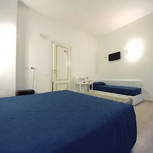 3* Pensión Atlantis